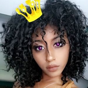 Meet your Posher, Aja